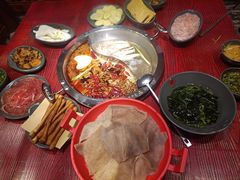 -谭鸭血老火锅(远大购物广场店)