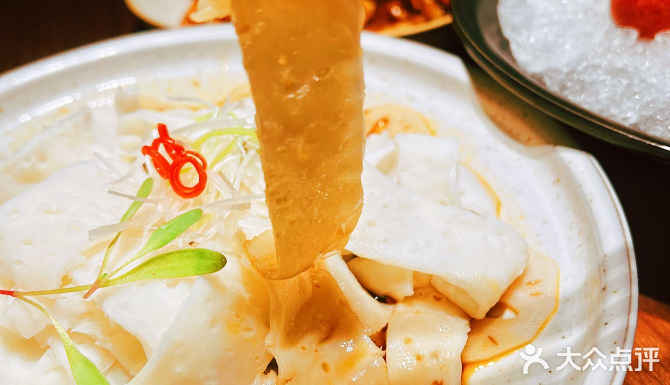 爱上江南，一抹苏味我要塞进嘴巴[嘴唇]