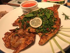 香茅草烤鲈鱼-一坐一忘云南菜(嘉里中心店)