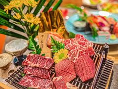 -铭牛烧肉·和牛海鲜自助(高新月牙湖店)