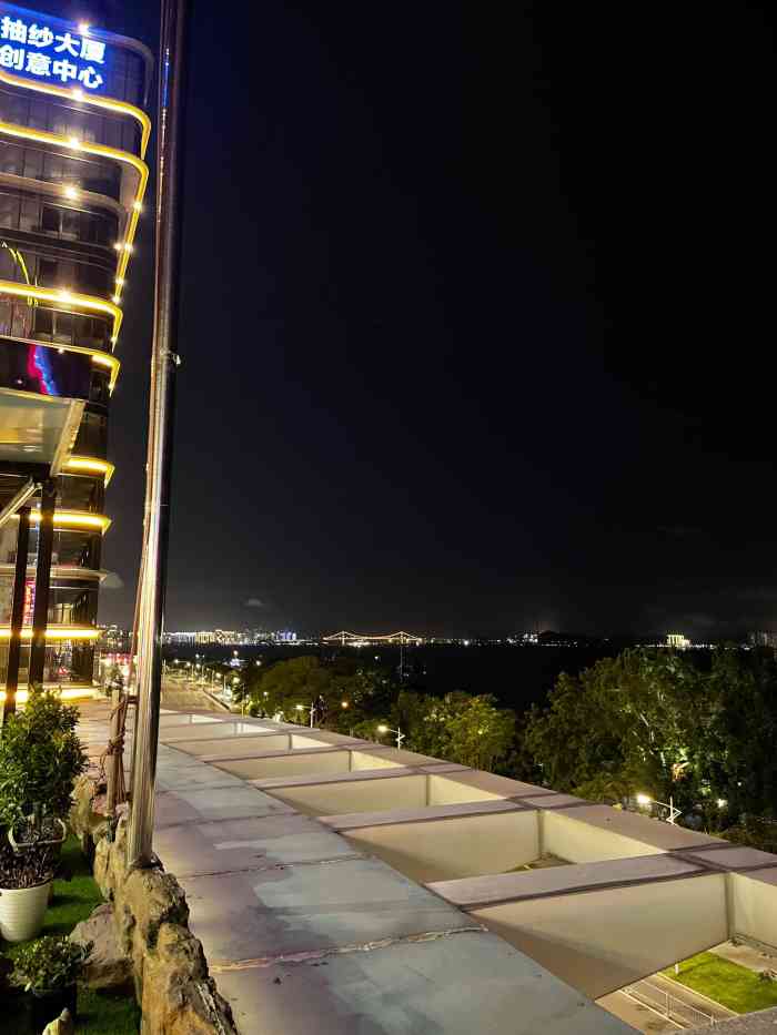 大美私享荟-"打卡网红宝藏店.其实就是冲着环境来的,坐.