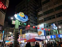 -六合夜市