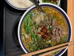 -云阿蛮云南生烫牛肉米线(奉贤路店)