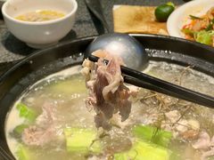 -野迹·石橄榄鸡·烧烤(新洲店)