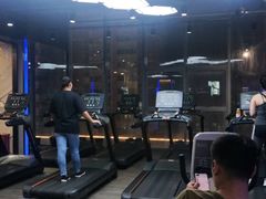 -一兆韦德健身(浦东万达会所)