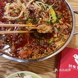 点了双人套餐，一只成都烤鸭，一些配菜