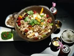 -西街夜油条·麻团包乌饭