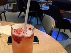 -星巴克臻选(上海合生汇1F店)