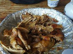 -鲤鱼塘农家山庄