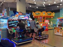 -探奇乐园蹦床公园(日月广场店)