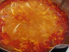 -毛辣果·贵州红酸汤牛肉火锅(西单店)
