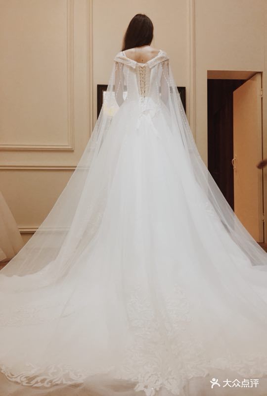 nora reve婚纱礼服(锦江店)-随意的看看的相册-成都结婚-大众点评网