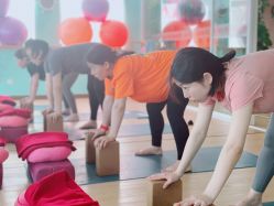 -爱尔乐美孕产瑜伽·普拉提
