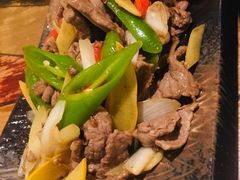 酸木瓜炒牛肉-紫滇源云南生态菜(丹凤街店)