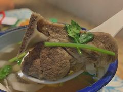 新疆缸缸肉-巴扎美食·新疆菜·西域歌舞表演餐厅(新疆大厦店)