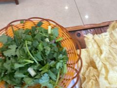 -老刘生态大鱼坊铁锅炖鱼(赛马场店)