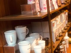 零售区-星巴克(凯德晶萃店)