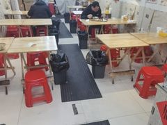-柳州肥姨妈大骨螺蛳粉(东靖路店)