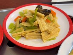 -聚首堂·特色小吃·肘子(什刹海德胜门店)