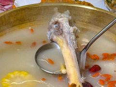 -江湖亮亮蒸虾大排档烤全羊清真(武汉总店)