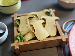 -阿婆情腊排骨火锅·野生菌季(古城旗舰店)
