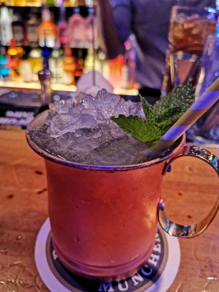 光音live(南门店)-"光音南门店位于南门外榴园负一层,周末的傍.