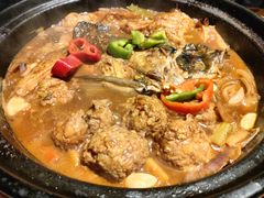 民间狮子头炖鱼头-打酱油·非遗淮扬菜(瘦西湖梅岭店)