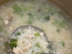 -粤盛海鲜平价店(洛溪食街店)