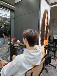 -藤野造型•烫染专业店