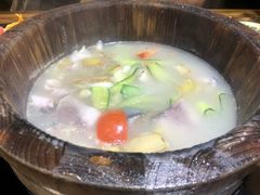 -秋语木桶鱼.酸菜鱼(开发区火车站店)