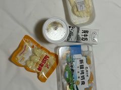 -正飞鲜奶(吐鲁番路店)