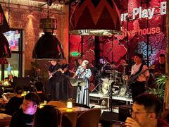 -FOUR PLAY BAR