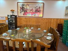 餐具摆设-芦茨金富饭庄·25年老字号·专做稻草鸡