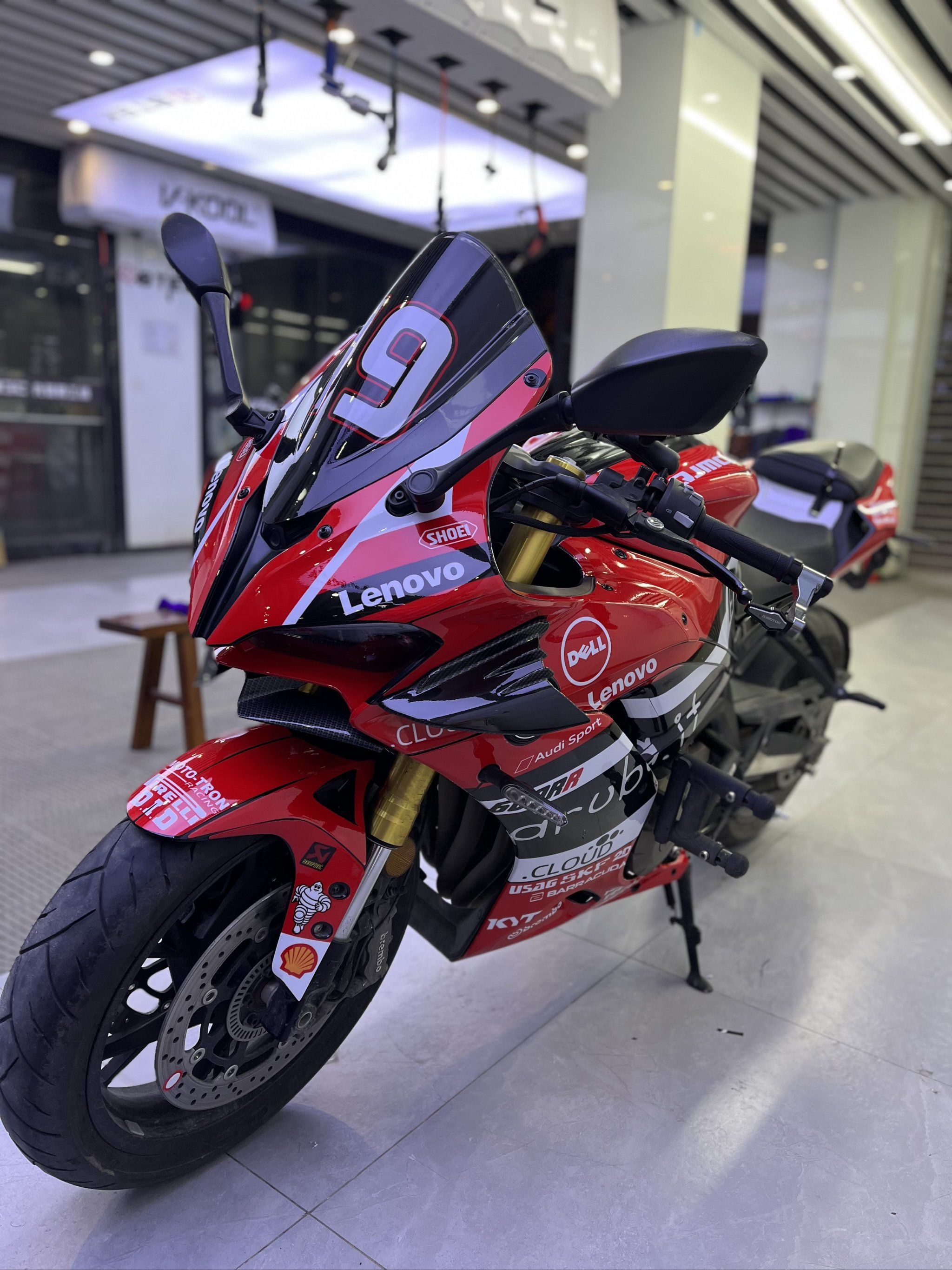 摩托车贴改色拉花