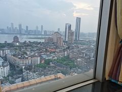 -东方豪景花园酒店·怡景旋转餐厅