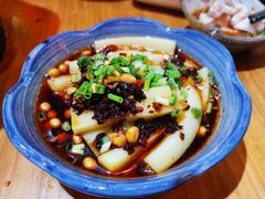 -野山舂·贵州现舂酸汤火锅(鸿通城店)