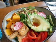 豆腐牛油果沙拉-O'mills Sourdough Bakery&Bistro(永嘉路店)