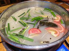 -快活林酸汤鱼鲜品火锅店(甲秀楼店)