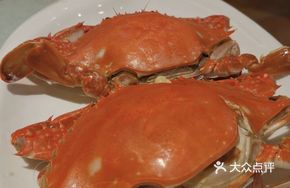 Steamed Fresh Crab