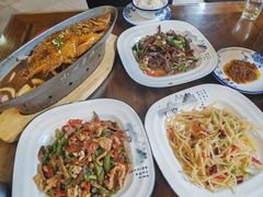 -缘来聚·徽菜名店(黄山宏村店)