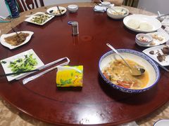 -领鲜土菜馆