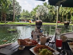 -三亚湾海居铂尔曼度假酒店