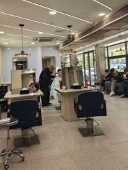 -PE SALON