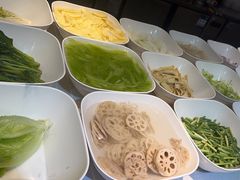 -蜀天上精专麻辣香锅(文定路店)