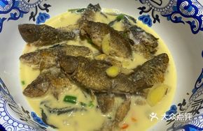 Pan-fried Fish with Lotus Blossom