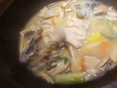 -咕嘟草帽鱼·牛奶一样的鲜鱼汤(天鹅湖万达广场店)