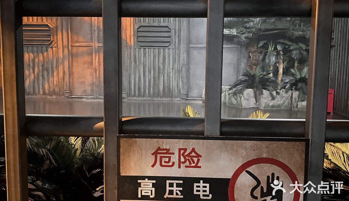 妈耶，恐龙复活了！？带你亲眼观赏一比一还原最真实的侏罗纪世界