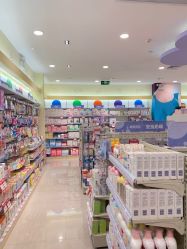 店内环境-爱婴室(上海爱琴海购物中心店)