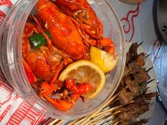 -肥肥虾庄·金牌油焖大虾(汉街SKP店)