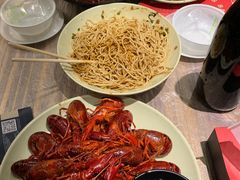 -巴厘龙虾·榜首油焖大虾(音乐学院·沿江酒馆店)